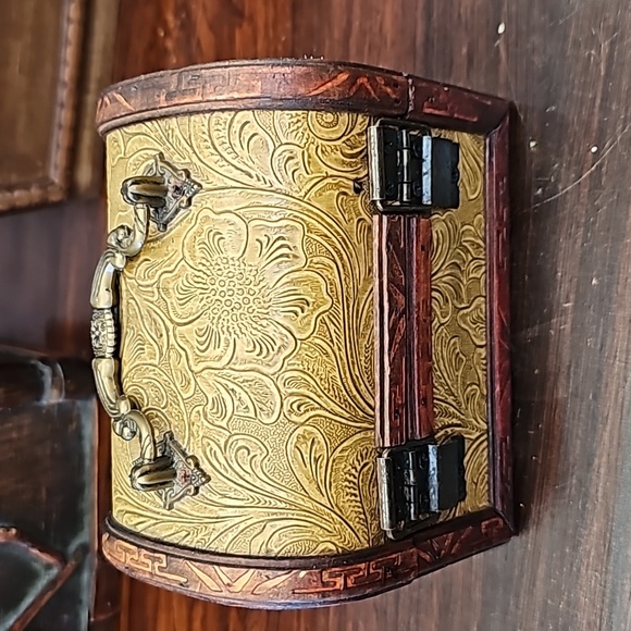 3 vintage wooden boxes with metal hinges and latch closures trinket storage - Picture 8 of 16